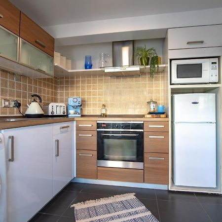 Pass The Keys Art Deco Inspired Apartment With Roof Top Views 什鲁斯伯里 外观 照片